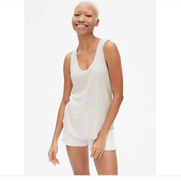 GAP Tops - Ivory Velvet Tank Top by Gap ⭐️️NWT⭐️️